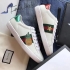 Gucci Shoes 011